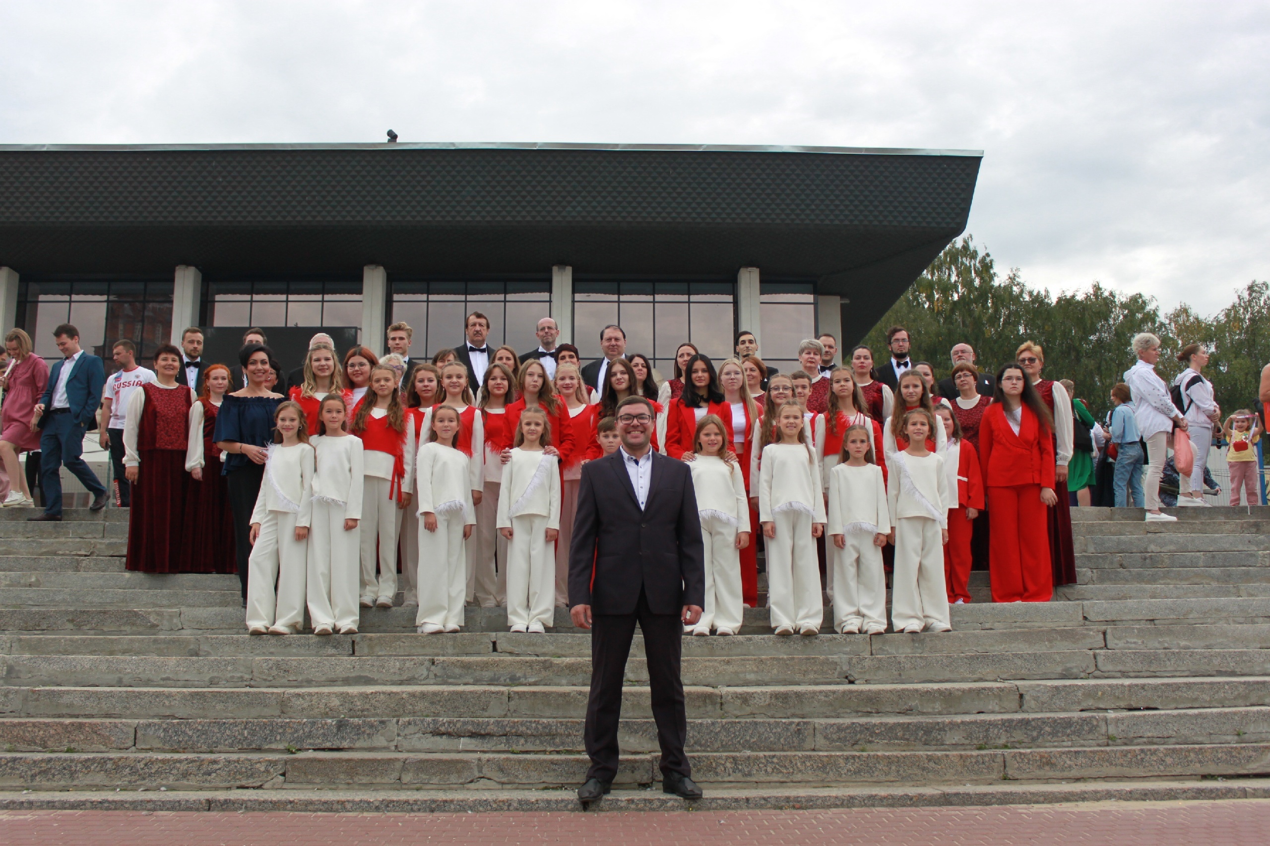 День города. Театральная площадь