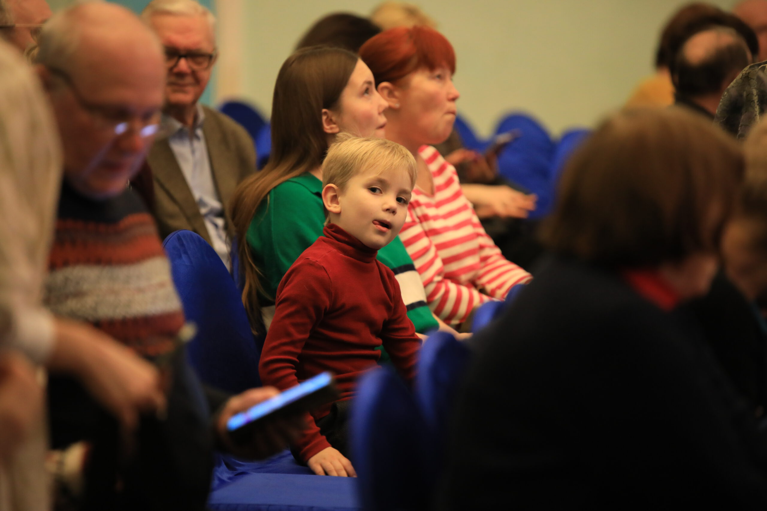 Рождество. Публика. Лица